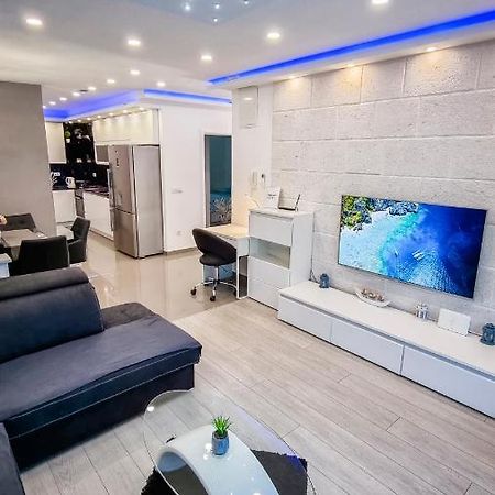 Deluxe Apartment F & M Tučepi エクステリア 写真