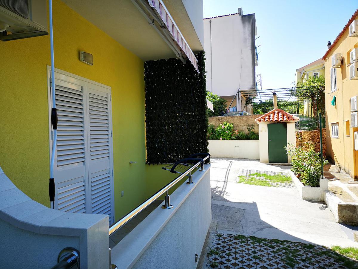 Deluxe Apartment F & M Tučepi エクステリア 写真