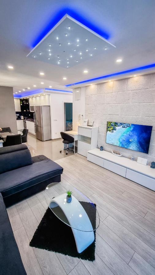 Deluxe Apartment F & M Tučepi エクステリア 写真