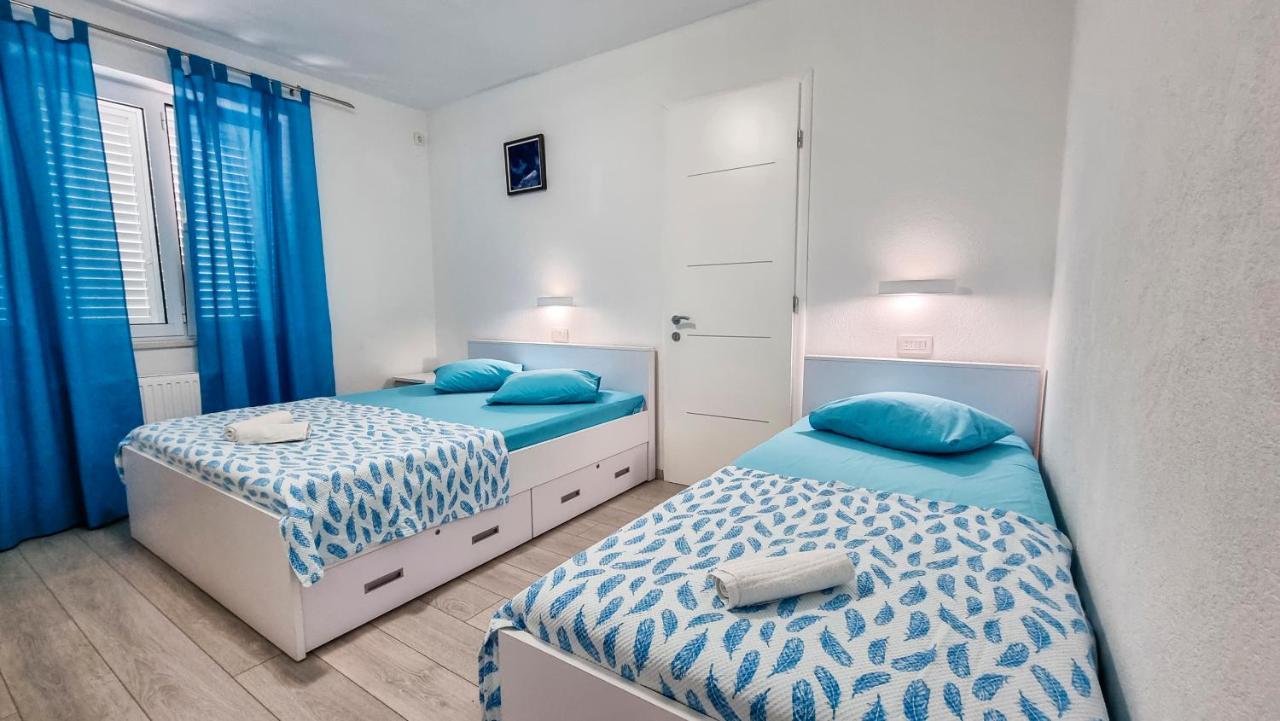 Deluxe Apartment F & M Tučepi エクステリア 写真