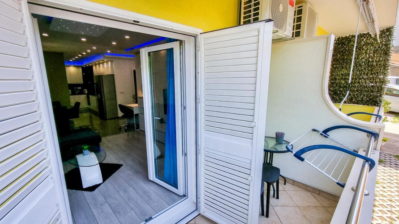 Deluxe Apartment F & M Tučepi エクステリア 写真