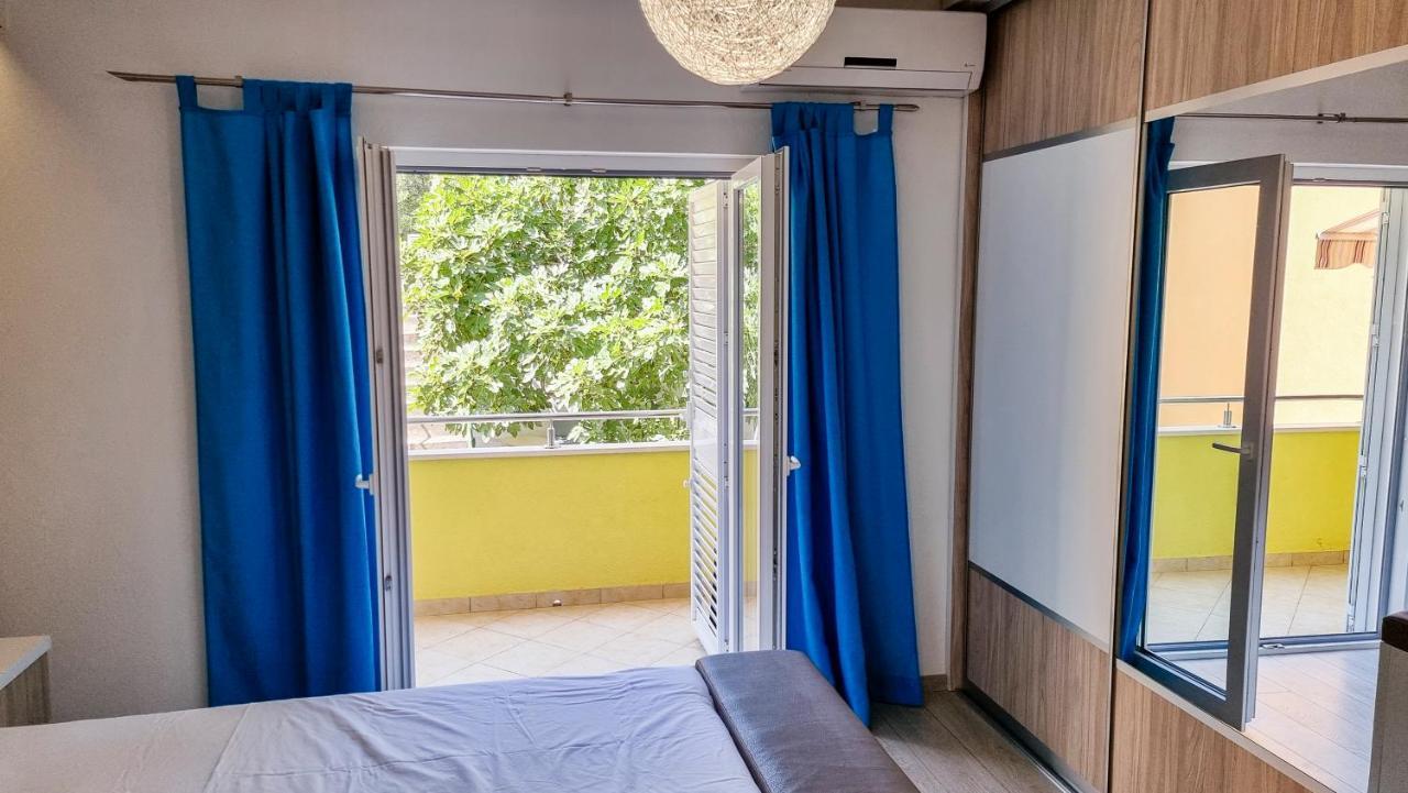 Deluxe Apartment F & M Tučepi エクステリア 写真