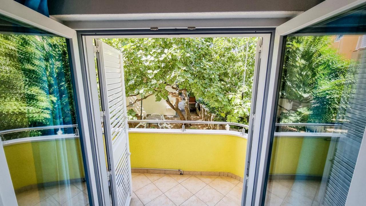 Deluxe Apartment F & M Tučepi エクステリア 写真