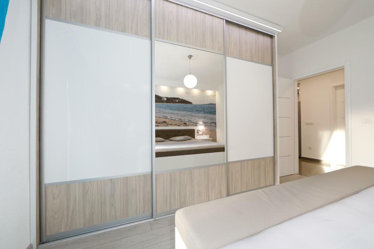 Deluxe Apartment F & M Tučepi エクステリア 写真