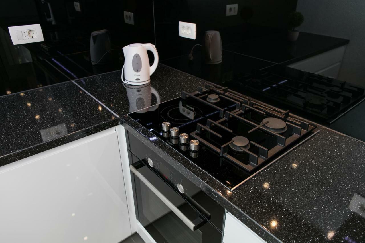 Deluxe Apartment F & M Tučepi エクステリア 写真