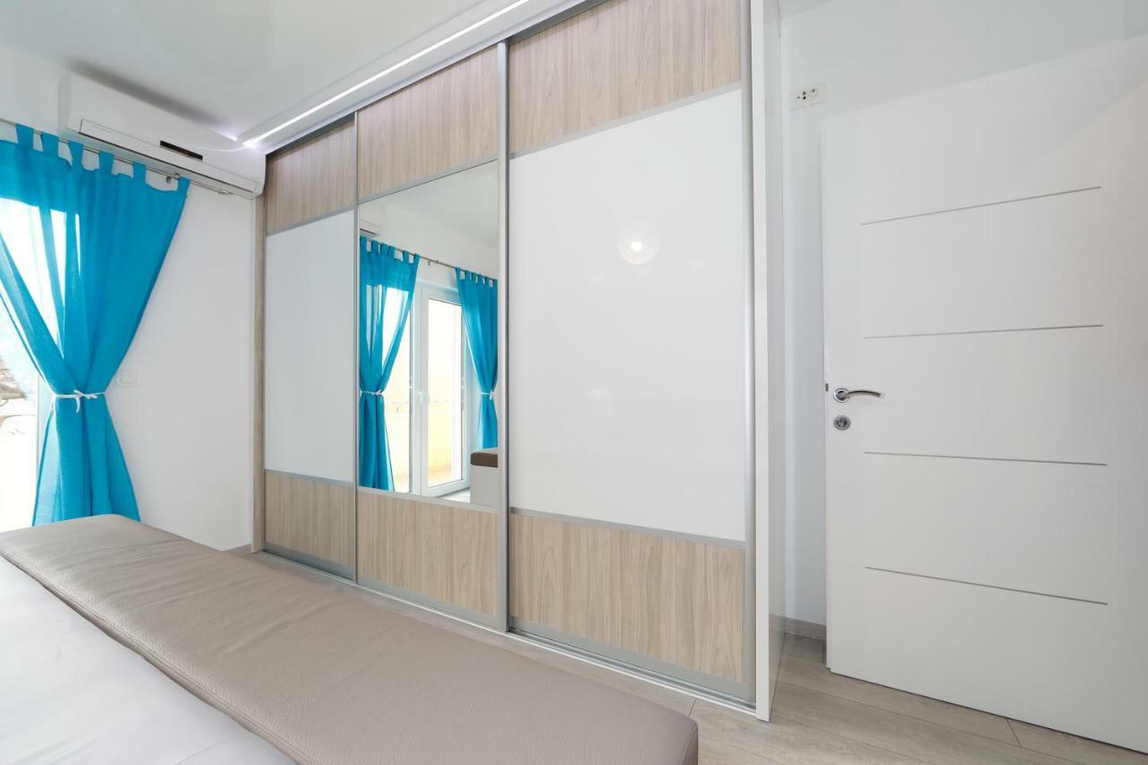 Deluxe Apartment F & M Tučepi エクステリア 写真
